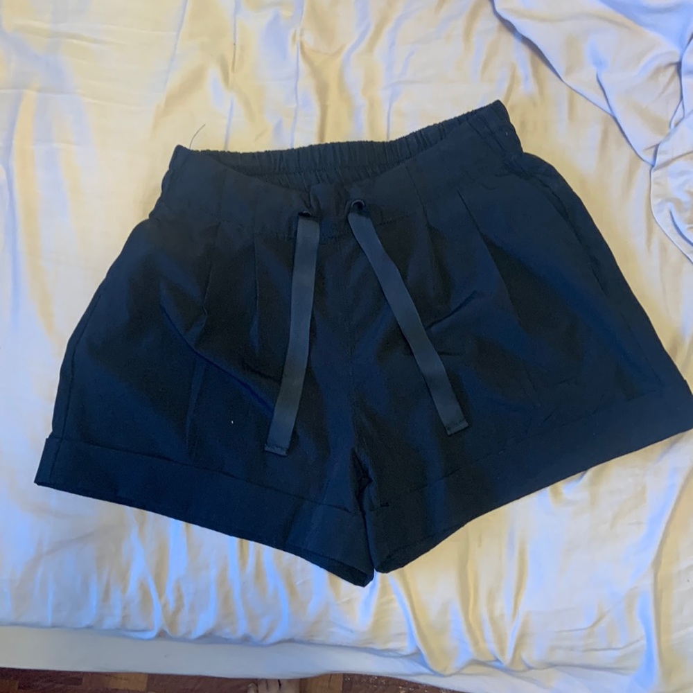 Small Apana Shorts
